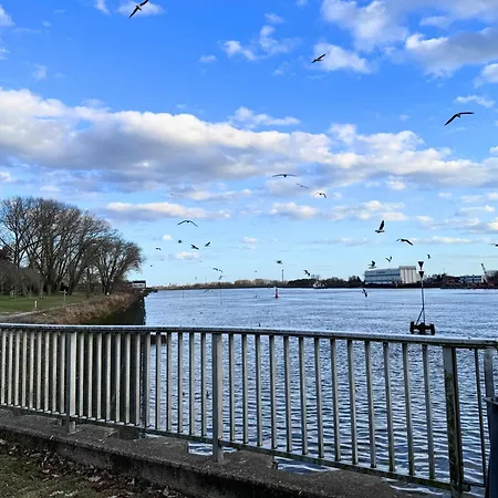 Weserblick Hafen-haus-bremen Дом отдыха *