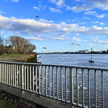 Weserblick Hafen-haus-bremen * Бремен