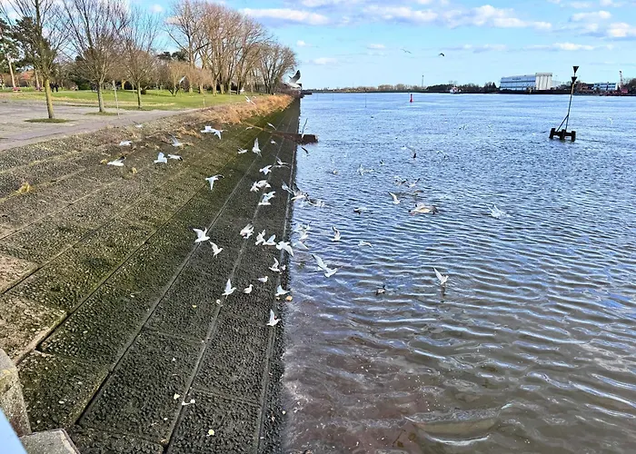 Weserblick Hafen-haus-bremen * Brema